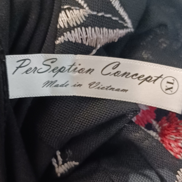 Perception concept top size xlarge black floral mesh sleeves boho fairy Whimsica - Picture 7 of 10
